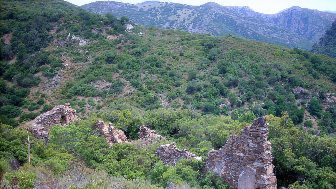 Ruderi miniera di Parredis (foto dal sito minieredisardegna.it)