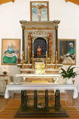 Chiesa di San Girolamo de la Murta a Capoterra, altare