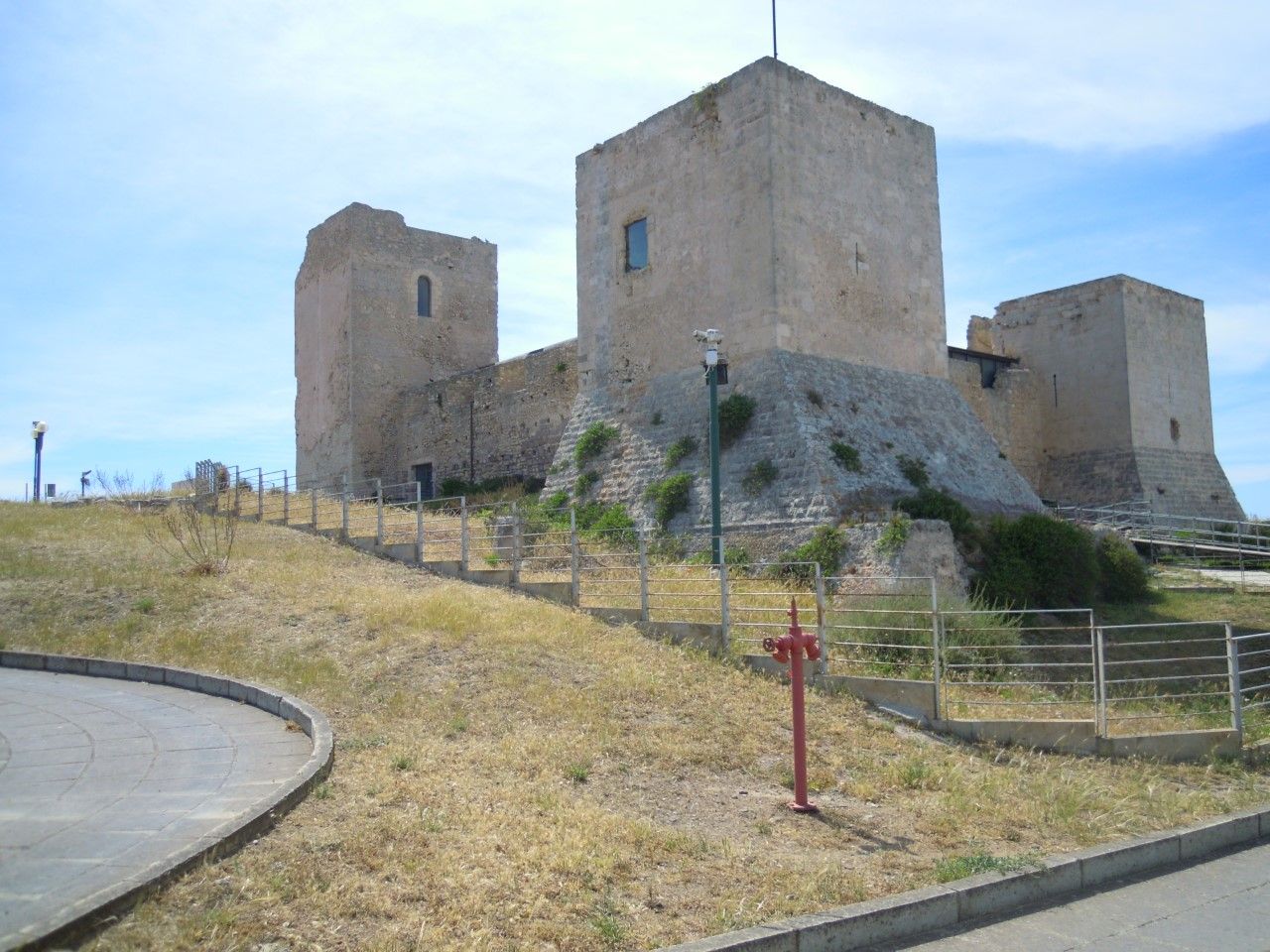 Castello di Cagliari (foto wikipedia)