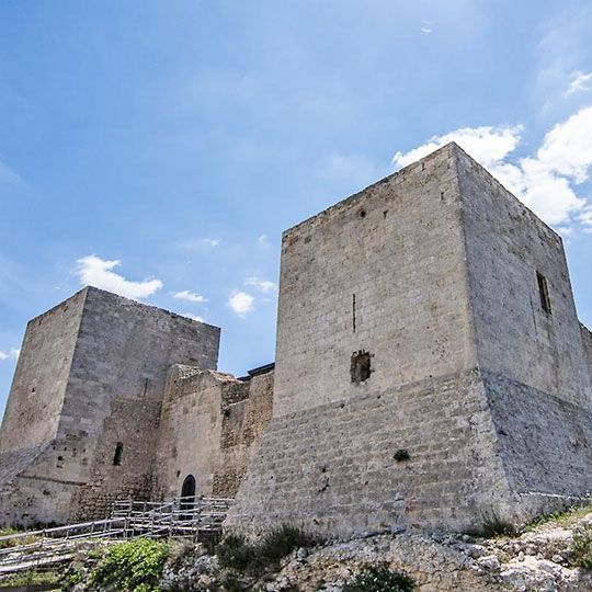 Castelli e fortezze (foto dal sito www.sardegnadigitallibrary.it)